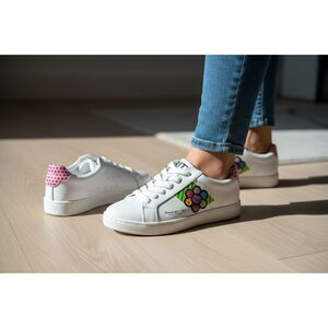 Britto White Leather Platform Sneakers Colorful Pop Art Flower Women’s Size 8